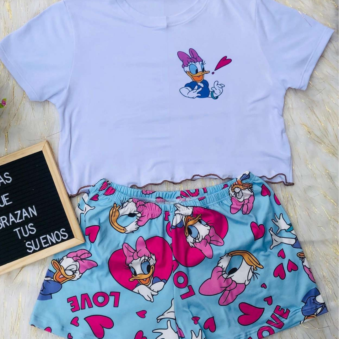 Pijama DreamLuxe™ – Conjunto Crop Top + Short para Dormir con Estilo