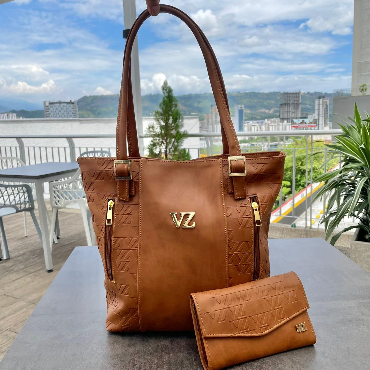 VLZ Georgina – Bolso de Mano con Estilo Artesanal y Glamour