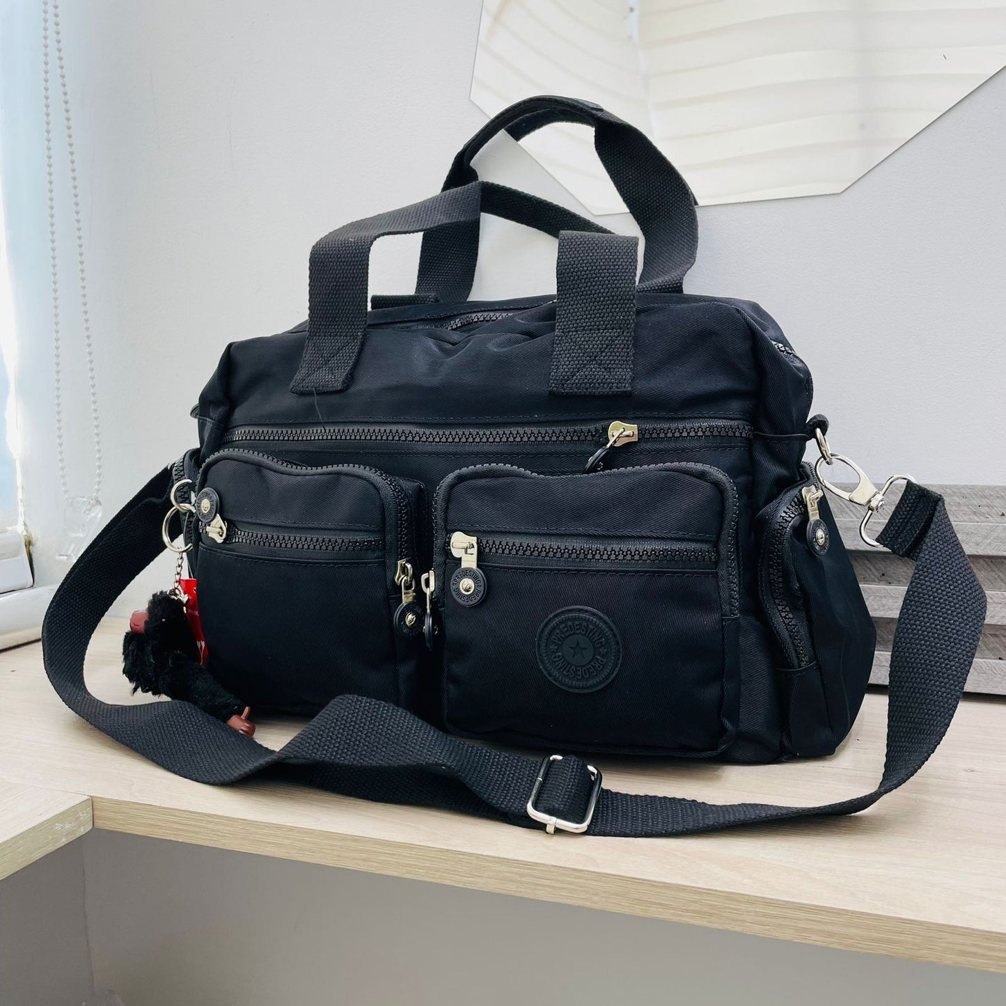Predesting Elegance – Bolso de Mano para Dama