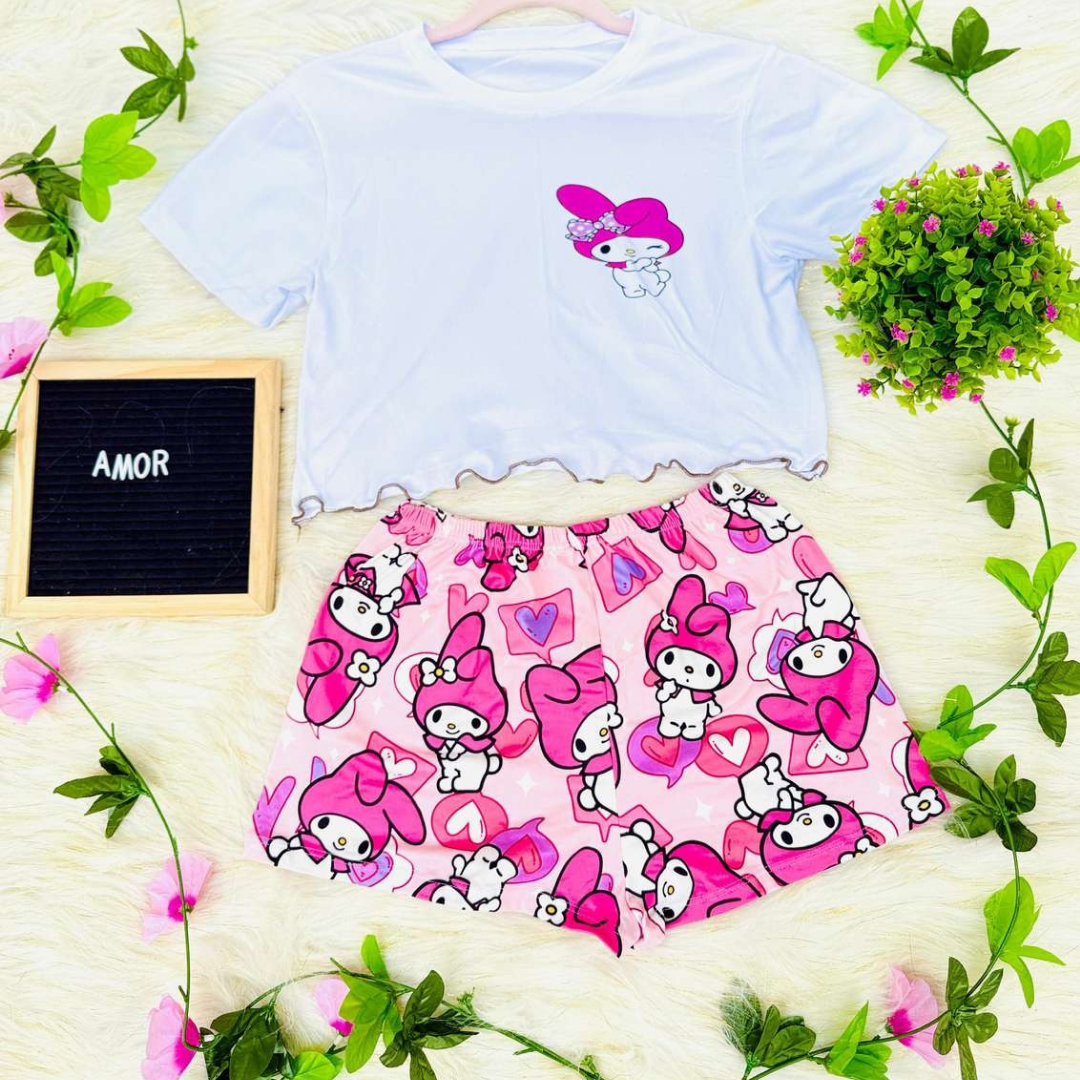 Pijama DreamLuxe™ – Conjunto Crop Top + Short para Dormir con Estilo